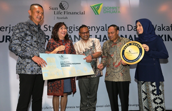 PT Sun Life Financial Indonesia memosisikan ulang produk Asuransi Brilliance Hasanah Maxima dengan menambahkan fasilitas baru yaitu wakaf berkala 
